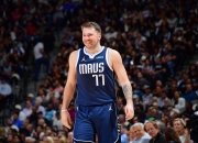 包含东契奇爆发新星，库里刷新纪录，关键时刻神级表现球队迎来希望！的词条