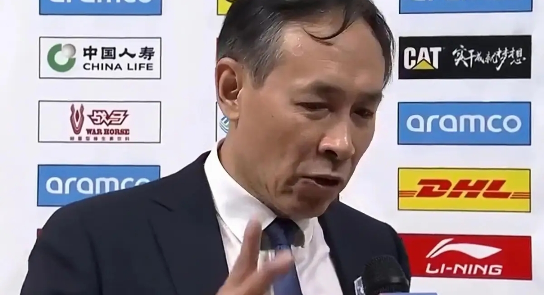 主教练因为球队不佳表现遭到质疑